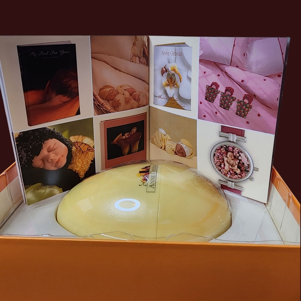 Anne Geddes baby doll famous Bumble Bee in a plastic egg vintage & collectible - Picture 13 of 16
